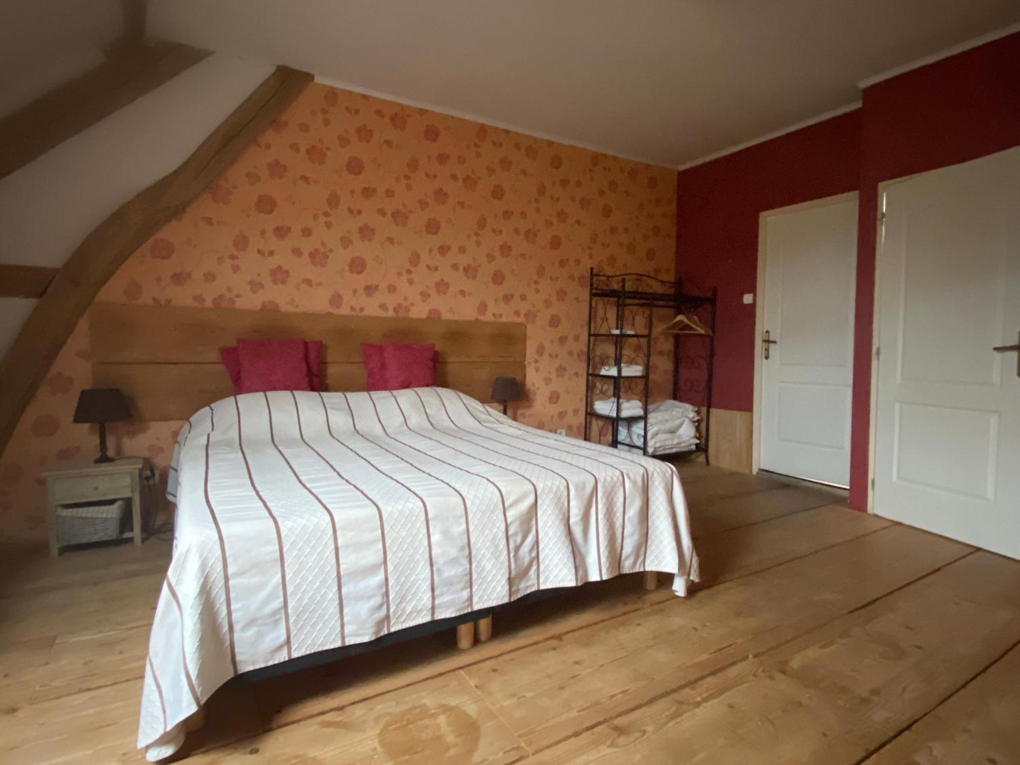 Les Fruits Du Passau Bed & Breakfast Saint-Desire Exterior photo